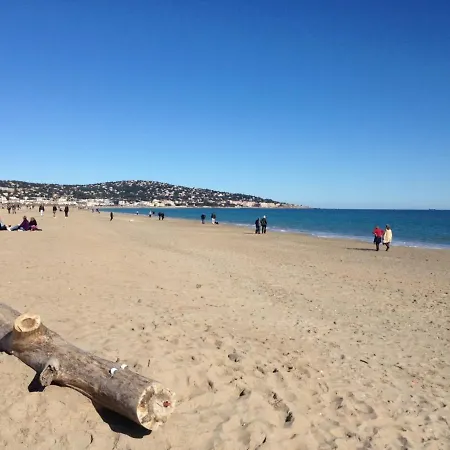 Moderne Avec Mezzanine Et Parking Proche - Fr-1-338-314 Apartament